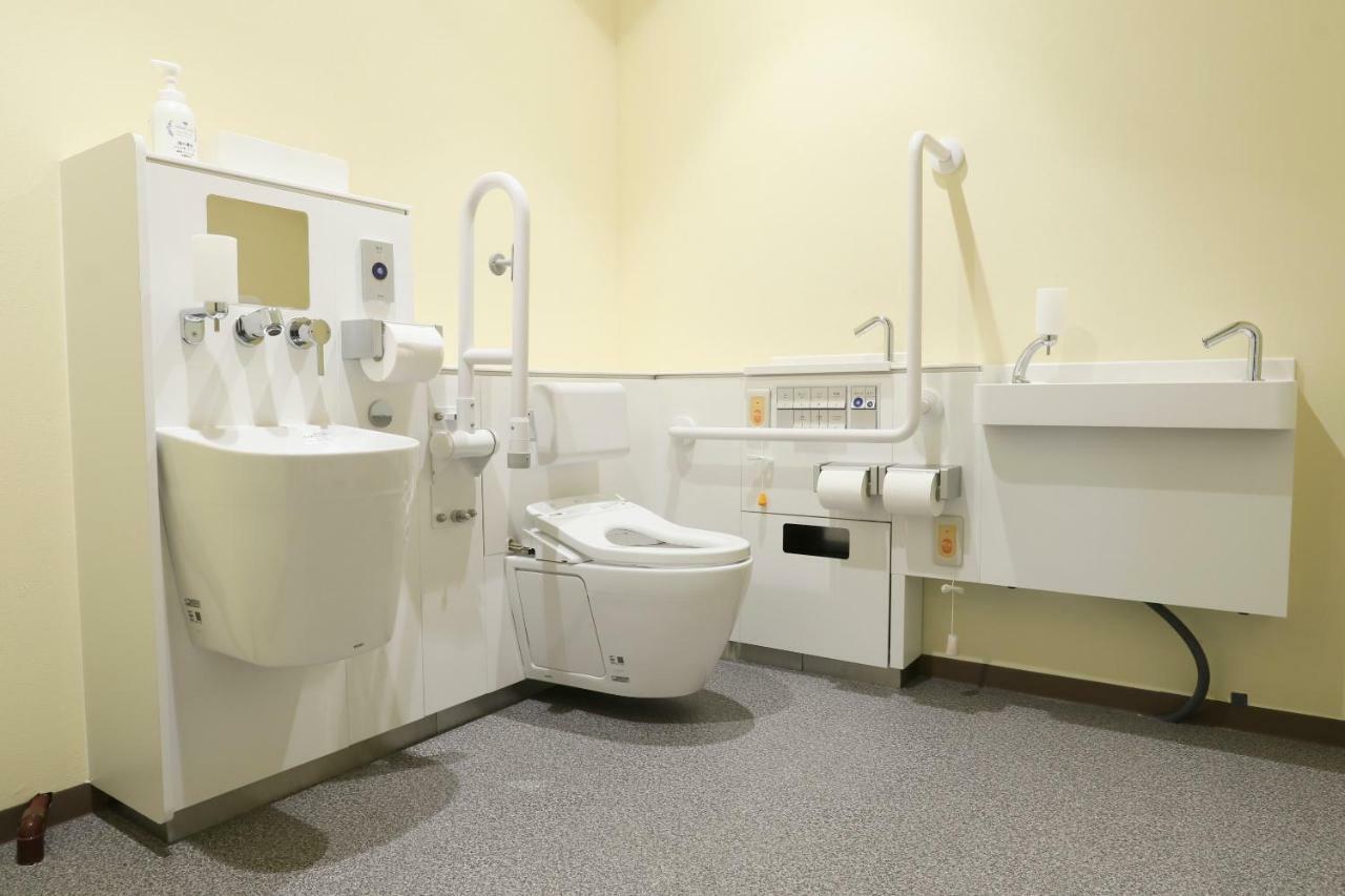 Business Capsule Hotel Lightning Hotel Asakusa Tokio Exterior foto