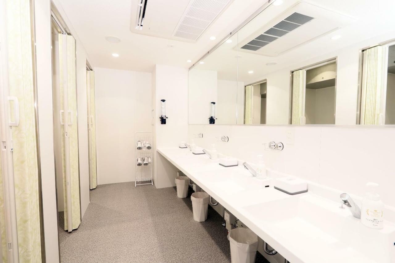 Business Capsule Hotel Lightning Hotel Asakusa Tokio Exterior foto