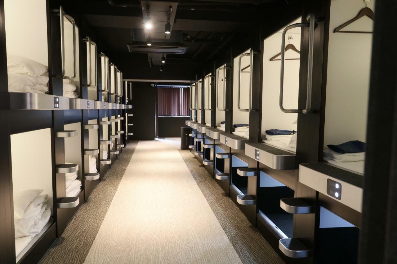 Business Capsule Hotel Lightning Hotel Asakusa Tokio Exterior foto