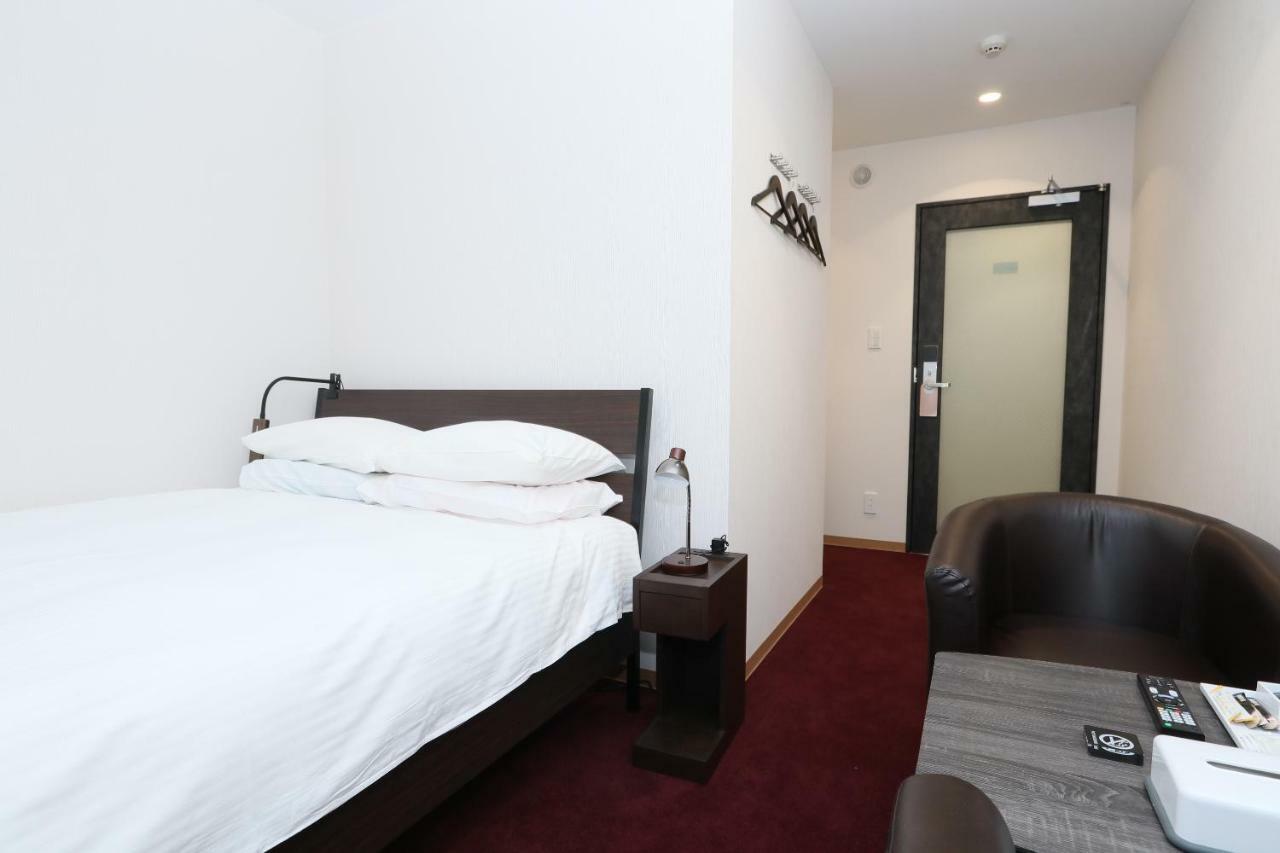 Business Capsule Hotel Lightning Hotel Asakusa Tokio Exterior foto